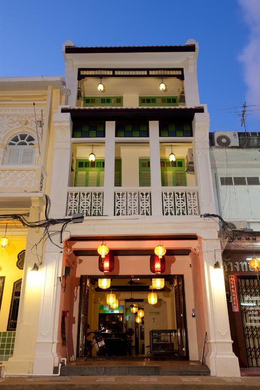 99 Oldtown Boutique Guesthouse Sha Extra Plus Phuket Dış mekan fotoğraf