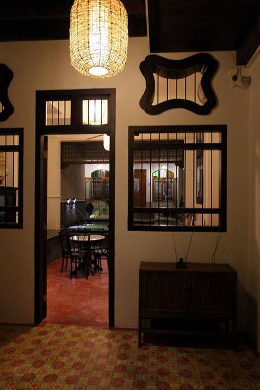 99 Oldtown Boutique Guesthouse Sha Extra Plus Phuket Dış mekan fotoğraf