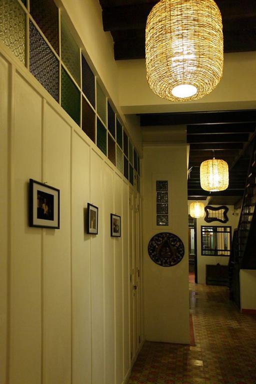 99 Oldtown Boutique Guesthouse Sha Extra Plus Phuket Dış mekan fotoğraf