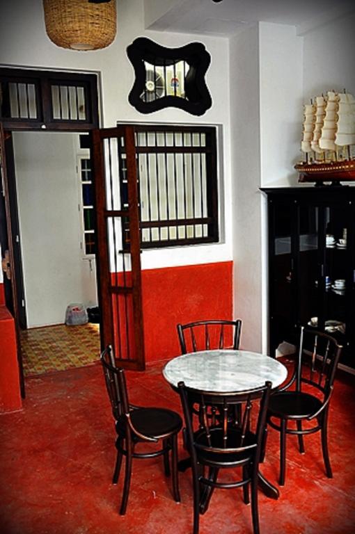 99 Oldtown Boutique Guesthouse Sha Extra Plus Phuket Dış mekan fotoğraf