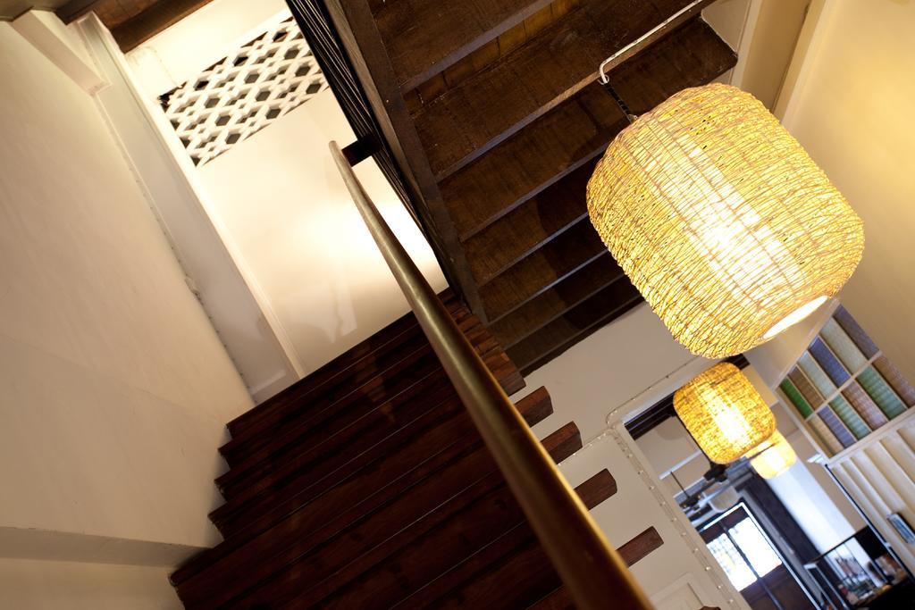 99 Oldtown Boutique Guesthouse Sha Extra Plus Phuket Dış mekan fotoğraf