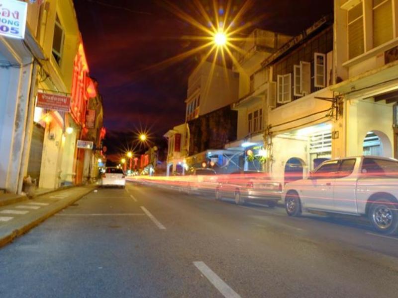 99 Oldtown Boutique Guesthouse Sha Extra Plus Phuket Dış mekan fotoğraf