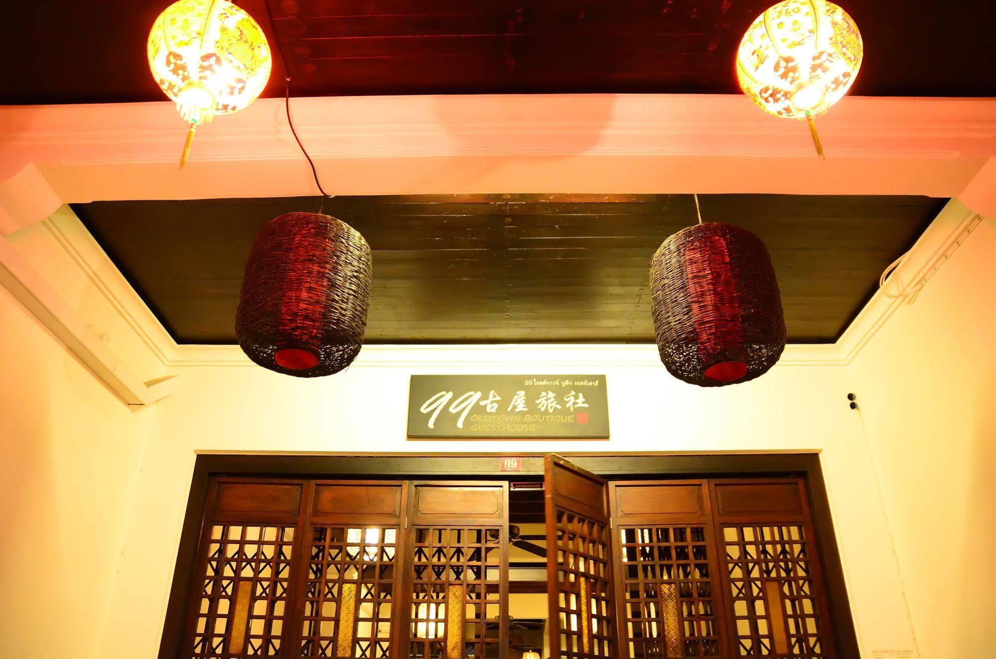 99 Oldtown Boutique Guesthouse Sha Extra Plus Phuket Dış mekan fotoğraf